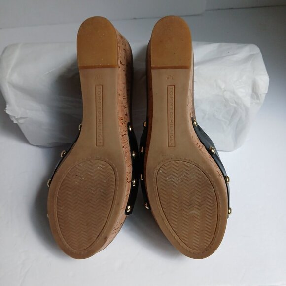 Tommy Hilfiger 'Honora' Cork Wedge Black Leather Gold Buckle Slide SandalsSz7.5 - Picture 7 of 9